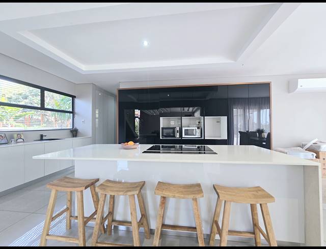 5 BEDROOM HOUSE TO LET IN HILLTOP PRIVATE ESTATE
